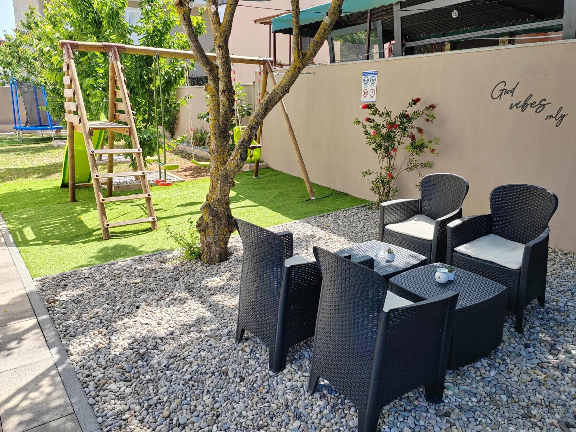 Luxury Nikoma With Heated Pool And Whirlpool Villa *