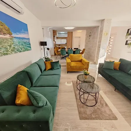 Luxury Villa Nikoma With Heated Pool And Whirlpool Dicmo Zewnętrze zdjęcie