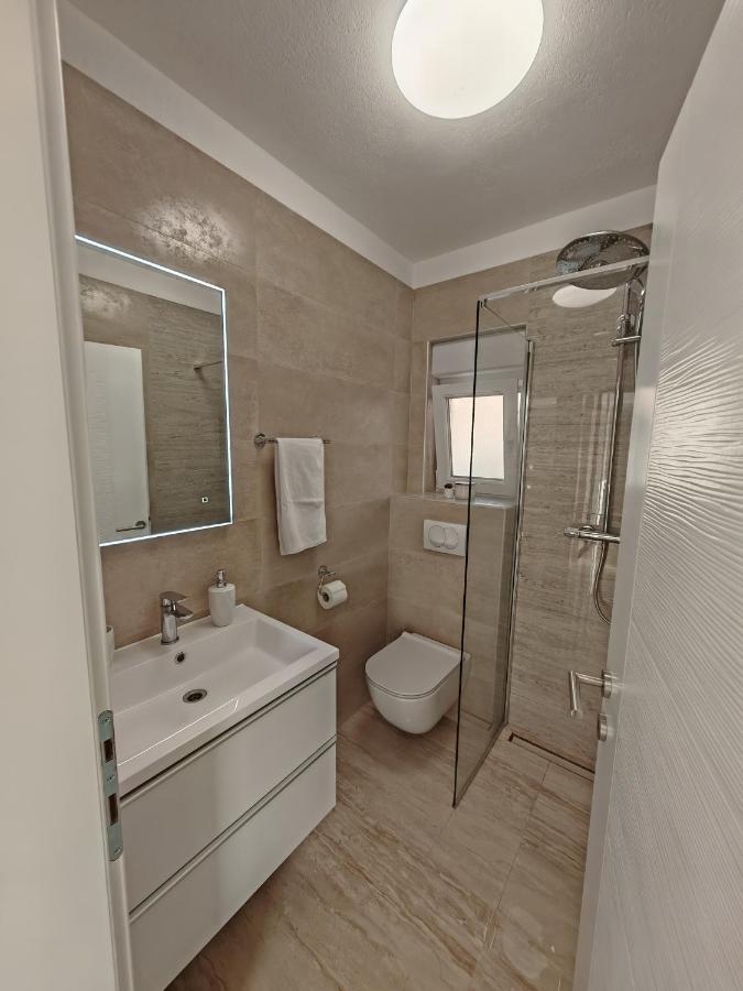 Luxury Nikoma With Heated Pool And Whirlpool Vila Dicmo