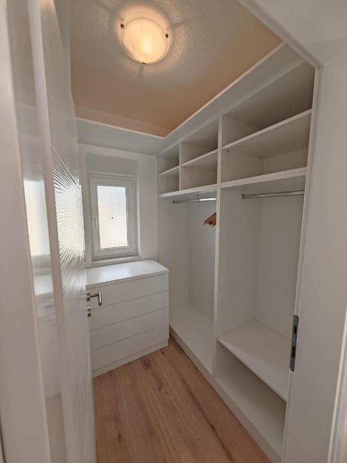 Luxury Nikoma With Heated Pool And Whirlpool Vila